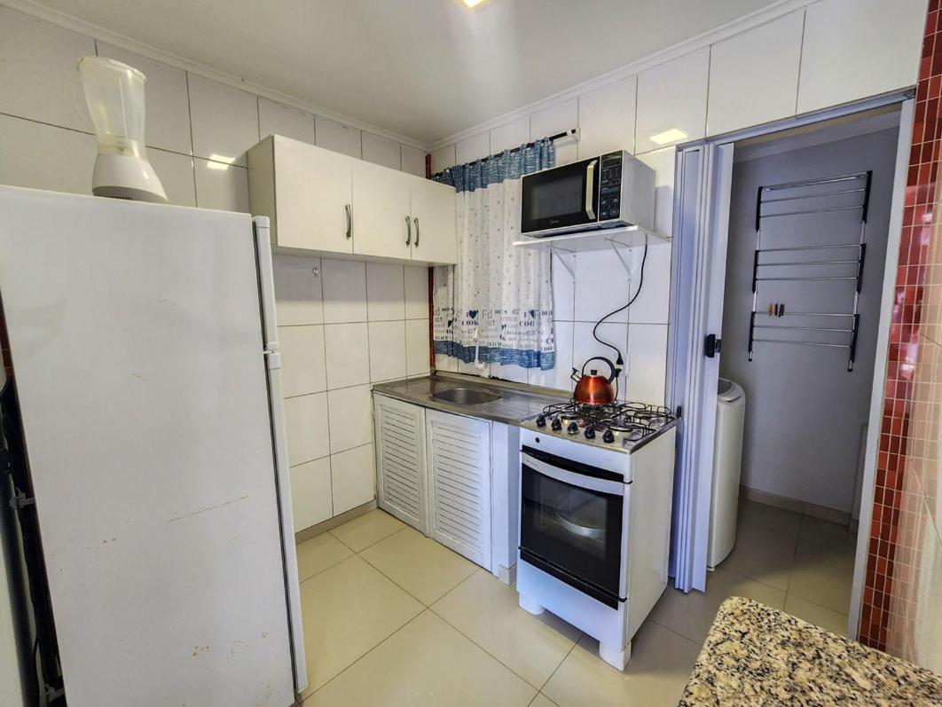 Apto El Shadday 301 Cento E Cinquenta Metros Do Mar Bombinhas Exterior photo